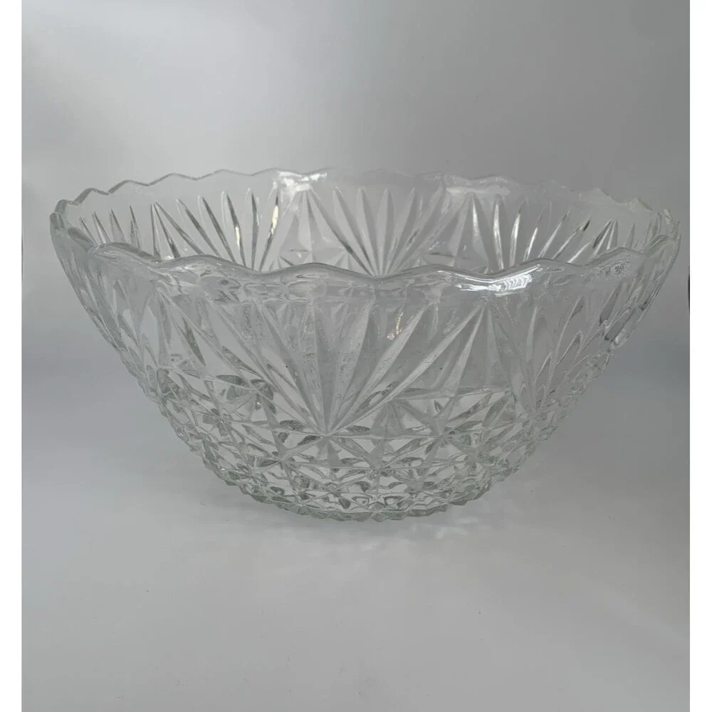 Anchor Hocking EAPC Star of David Cut Glass Bowl Vintage Scalloped Rim Crystal